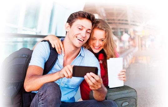 Imagen ilustrativa, pareja viajando en el extranjero